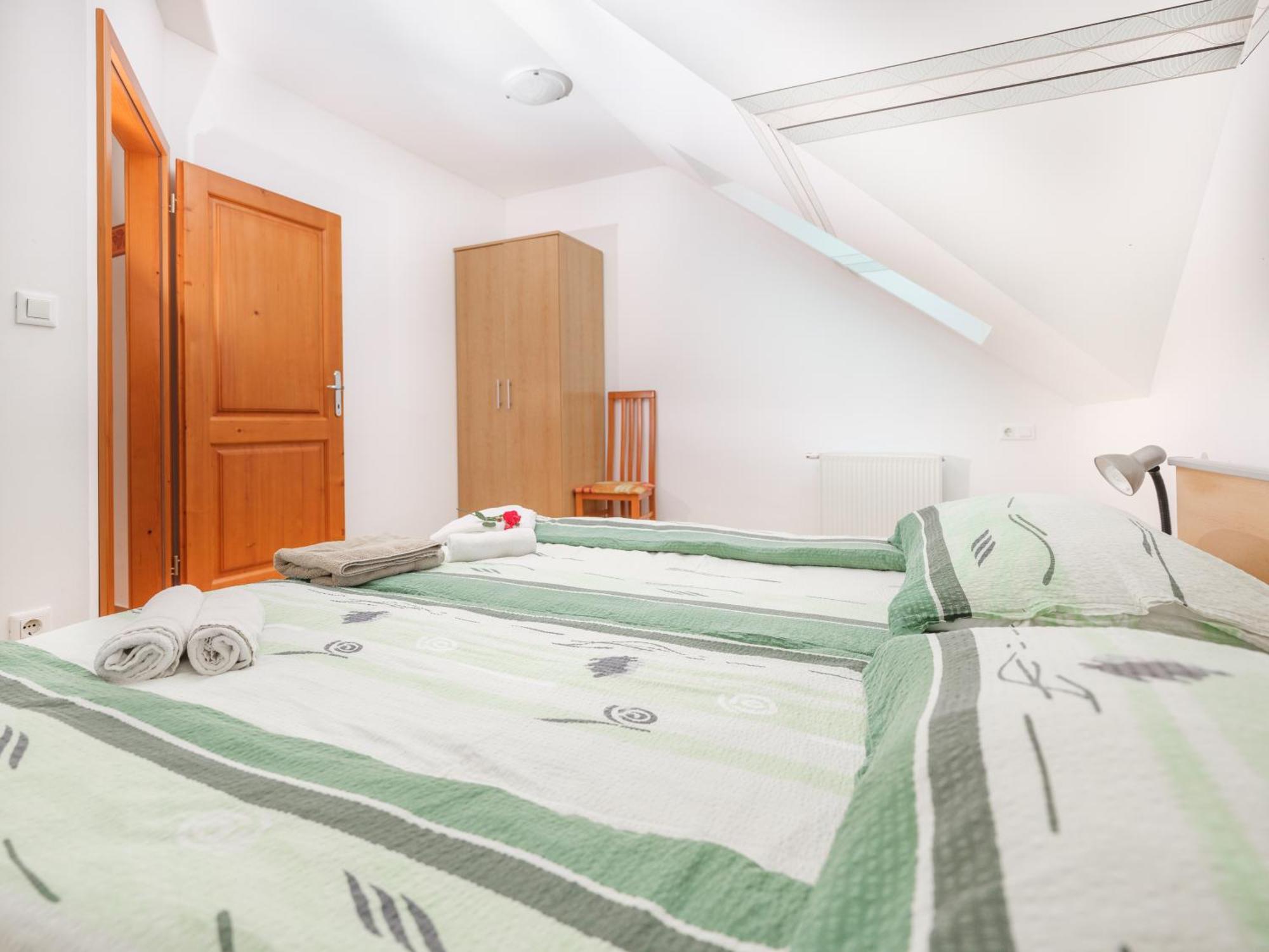 Apartments Suster Stari Trg ob Kolpi Eksteriør bilde
