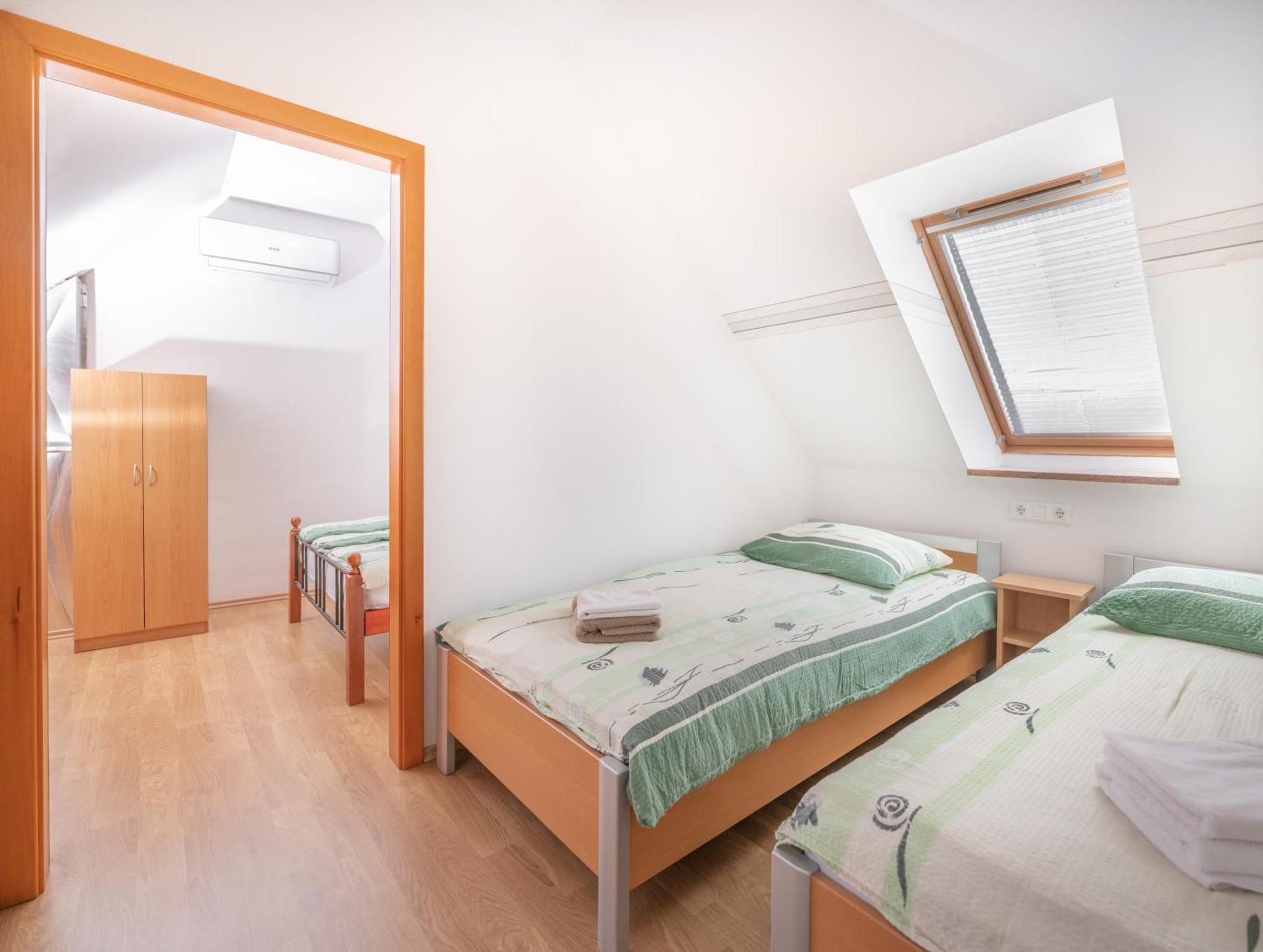 Apartments Suster Stari Trg ob Kolpi Eksteriør bilde