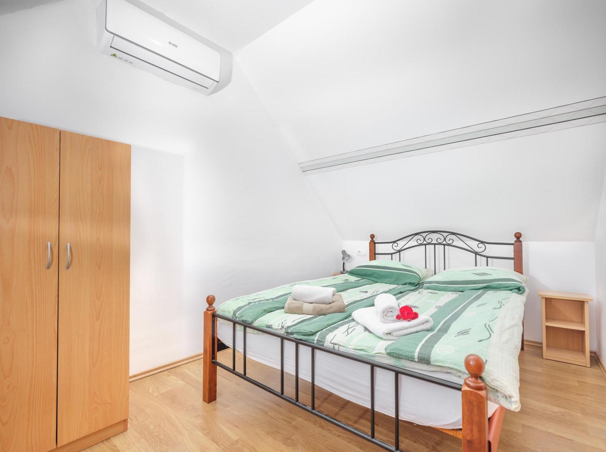 Apartments Suster Stari Trg ob Kolpi Eksteriør bilde