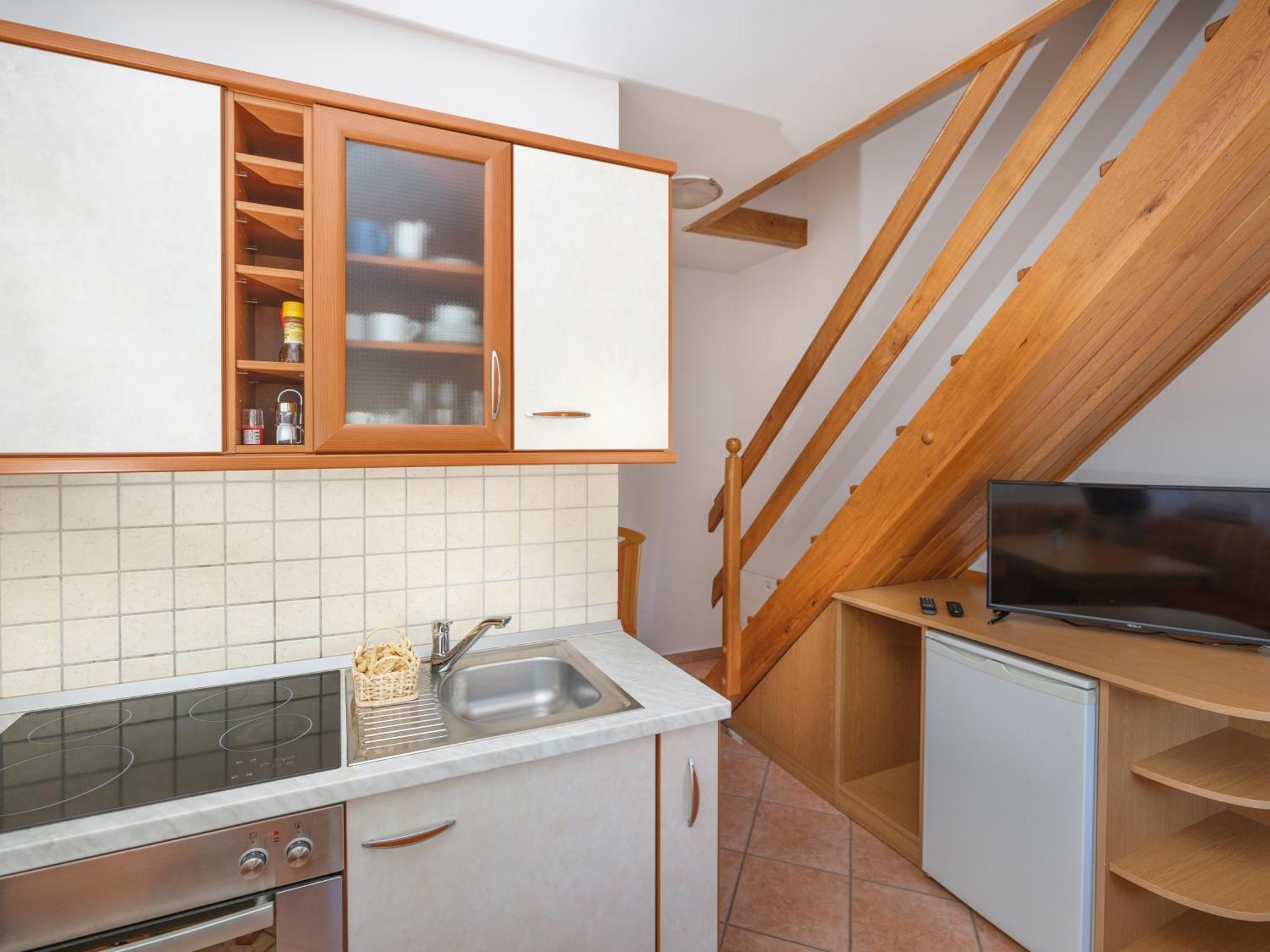 Apartments Suster Stari Trg ob Kolpi Eksteriør bilde
